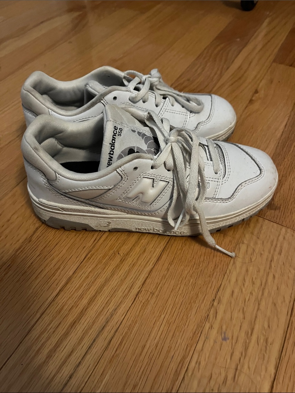 New Balance Kids White Leather Low-Top Sneakers